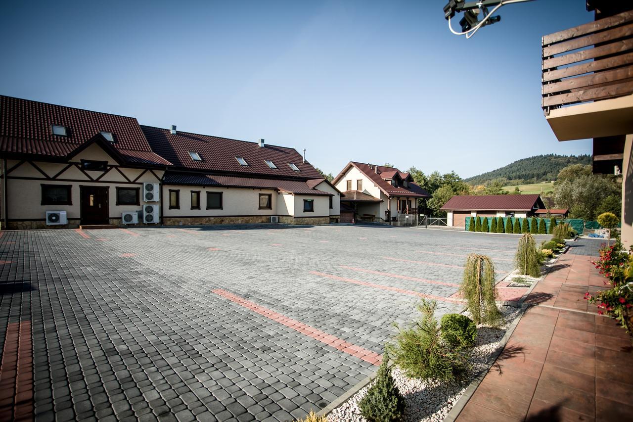 Stary Lwow Bed & Breakfast Korczyna  Eksteriør bilde