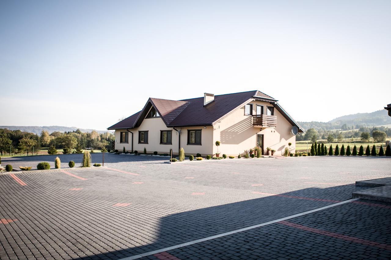 Stary Lwow Bed & Breakfast Korczyna  Eksteriør bilde